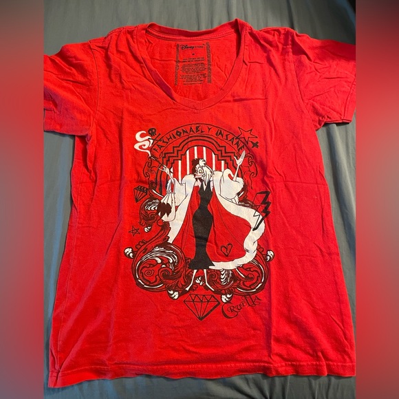 Cruella Deville T Shirt - Picture 1 of 2